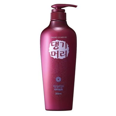 Освіжальний шампунь з екстрактом портулаку для жирної шкіри голови DAENG GI MEO RI Shampoo For Oily Scalp 300 мл - основне фото