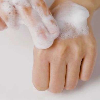 Очищувальна пінка BENTON Honest Cleansing Foam 30 г - основне фото