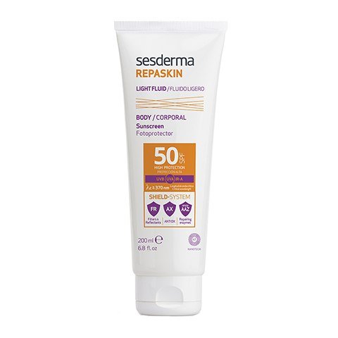 Сонцезахисний лосьйон для тіла Sesderma Repaskin Light Fluid Body Sunscreen SPF 50+ 200 мл - основне фото